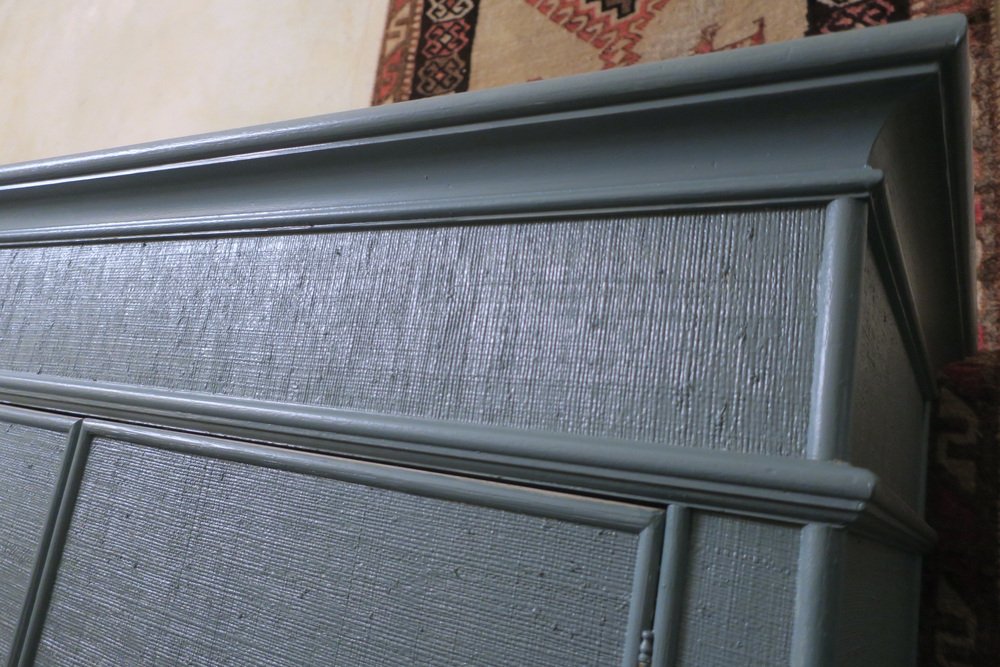 Painted Blue-Grey Wardobe in Oak with Burlap Hessian Finish