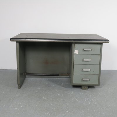 Palazzo Montecatini Metal Desk with Leather Top by Gio Ponti for Antonio Parma Saronno, 1930s-SXX-1077517