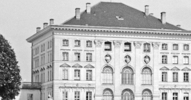 Park of Nymphenburg Castle in the West of Munich, Germany, 1937-DYV-988727