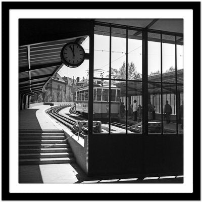 Passengers Waiting for the Train, Stuttgart Germany, 1935-DYV-988151