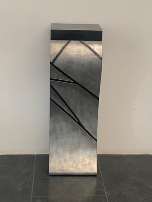 Patinated Silver Leaf Pedestal with Black Lacquered Engraved Lines-IJR-1393314