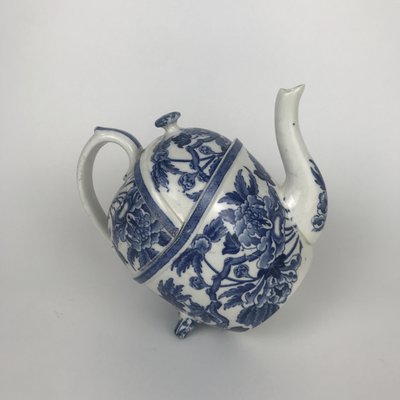 Peony Teapot by Sir Douglas Baillie Hamilton Cochrane for Wedgwood, England, 1900s-YNA-669541