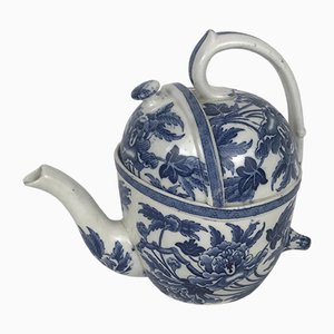 Peony Teapot by Sir Douglas Baillie Hamilton Cochrane for Wedgwood, England, 1900s-YNA-669541