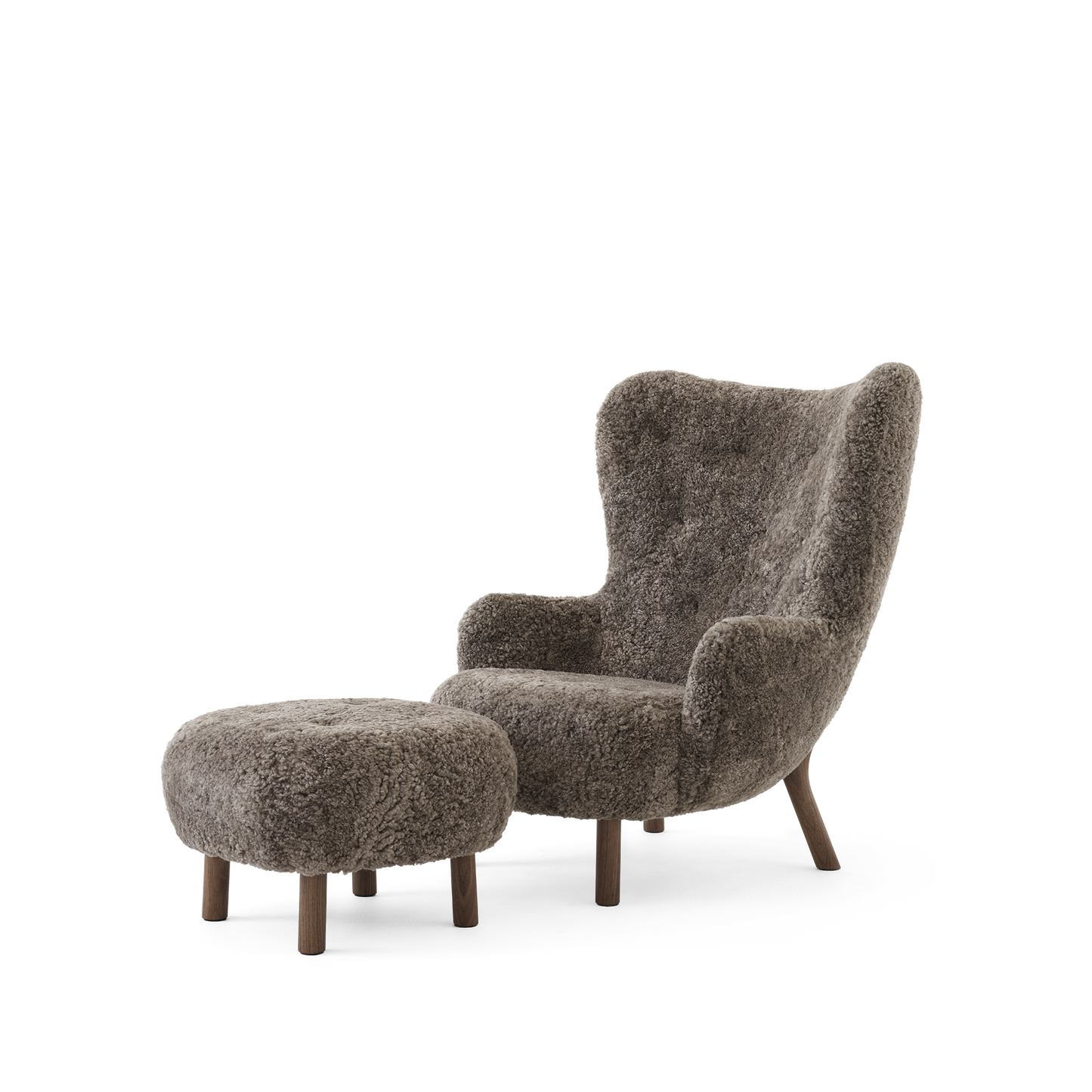 Petra VB3 Armchair by &tradition #Sheepskin Sahara/Oiled Walnut Incl. ATD1 Puff