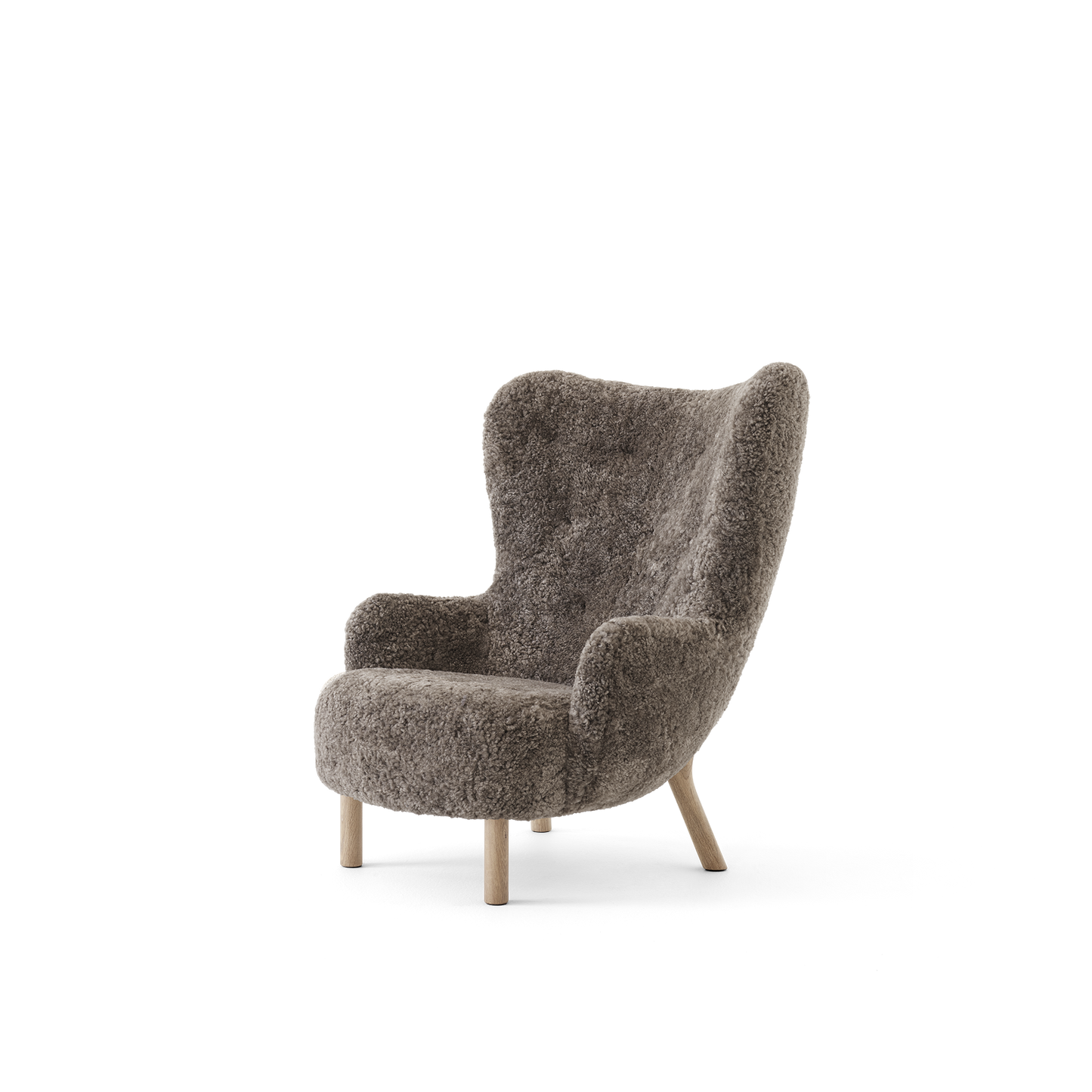 Petra VB3 Armchair by &tradition #Sheepskin Sahara/Oiled Oak