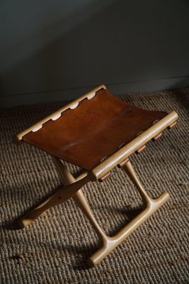 PH41 Folding Stool in Oak and Leather by Poul Hundevad, 1960s-MXF-1764201