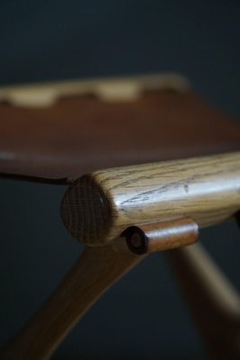 PH41 Folding Stool in Oak and Leather by Poul Hundevad, 1960s-MXF-1764201