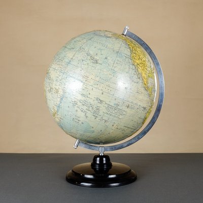 Physical Globe with Relief from Paul Räth Nachf. KG, Leipzig, 1957-YGX-746561