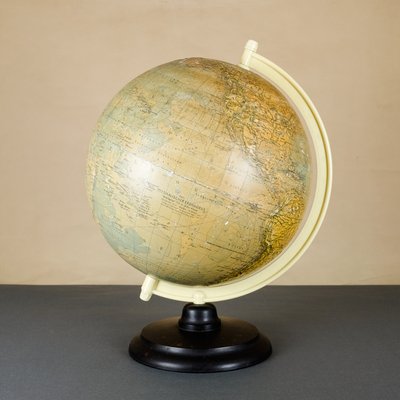 Physical Globe with Relief from Paul Räth Nachf. KG, Leipzig, 1964-YGX-746564