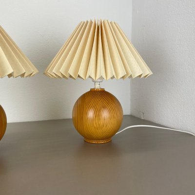 Pine Ball Table Lights, Sweden, 1970s, Set of 2-QZ-1822397