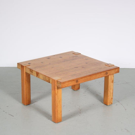 Pine Coffee Table in the style of Roland Wilhelmsson, Sweden, 1970s