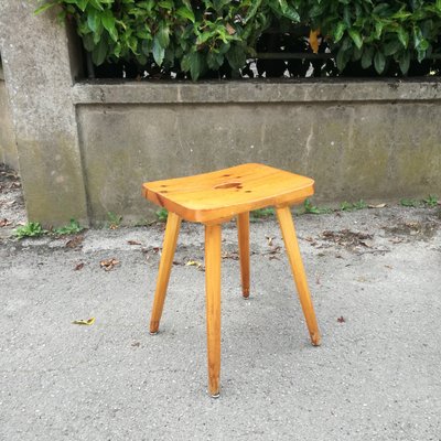 Pine Stool with Concave Seat and Pencil Legs, France, 1970s-NTQ-2035026