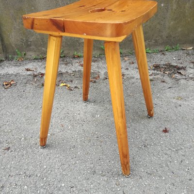 Pine Stool with Concave Seat and Pencil Legs, France, 1970s-NTQ-2035026