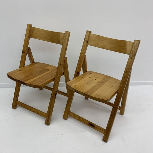 Pinewood Folding Chairs, 1970s, Set of 2