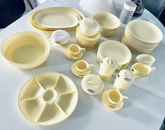 Plastic Dinner Service for 9, France, 1960s, Set of 72