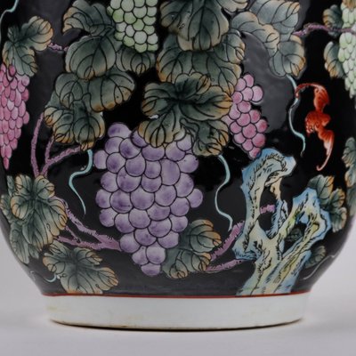 Porcelain Cachepot Vase with Motif-VMM-2033351