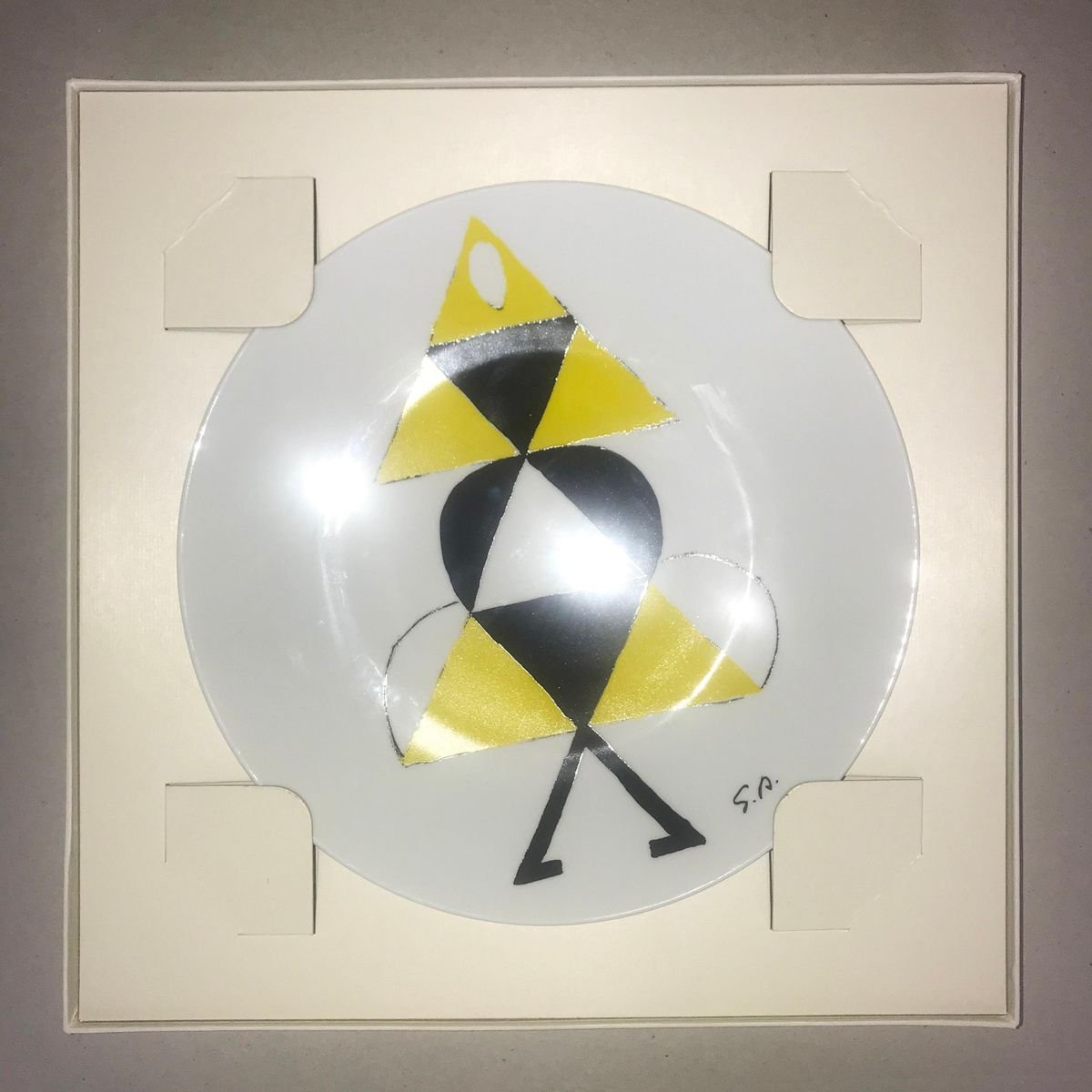 Porcelain collection plate " La danseuse jaune". 1973