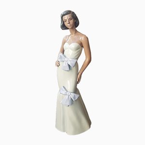 Porcelain Figurine of a Woman from Nao Lladro, 1970s-QDP-822656