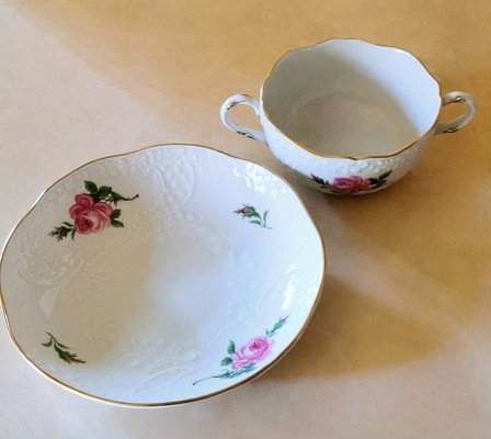 Porcelain Rose Broth Cups & Saucers with Embossed Decorations from Meissen, Set of 24-QRS-1138520