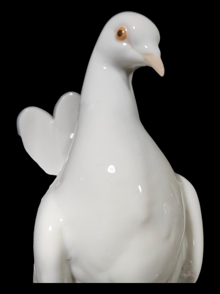 Porcelain Sculpture with Doves from Lladro, 1970s