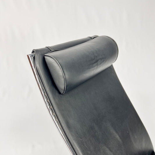 Postmodern Black Leather Lounge Chair, 1990s