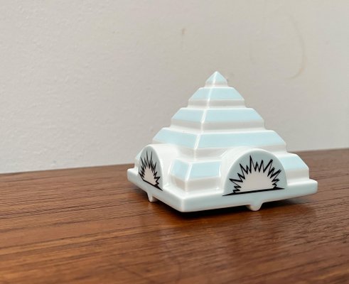 Postmodern Limited Edition Philip Morris Porcelain Stacking Ashtray Pyramide Tip Lid by Frank Stella for Rosenthal, 2000s-UAH-1749988