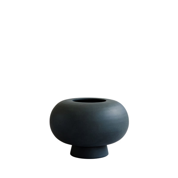 Kabin Fat Ceramic Vase by 101 Copenhagen #Black