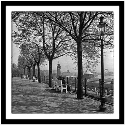 Promenade St. Pauli Landing Bridges Hamburg Viewer, Germany 1938, Printed 2021-DYV-992033