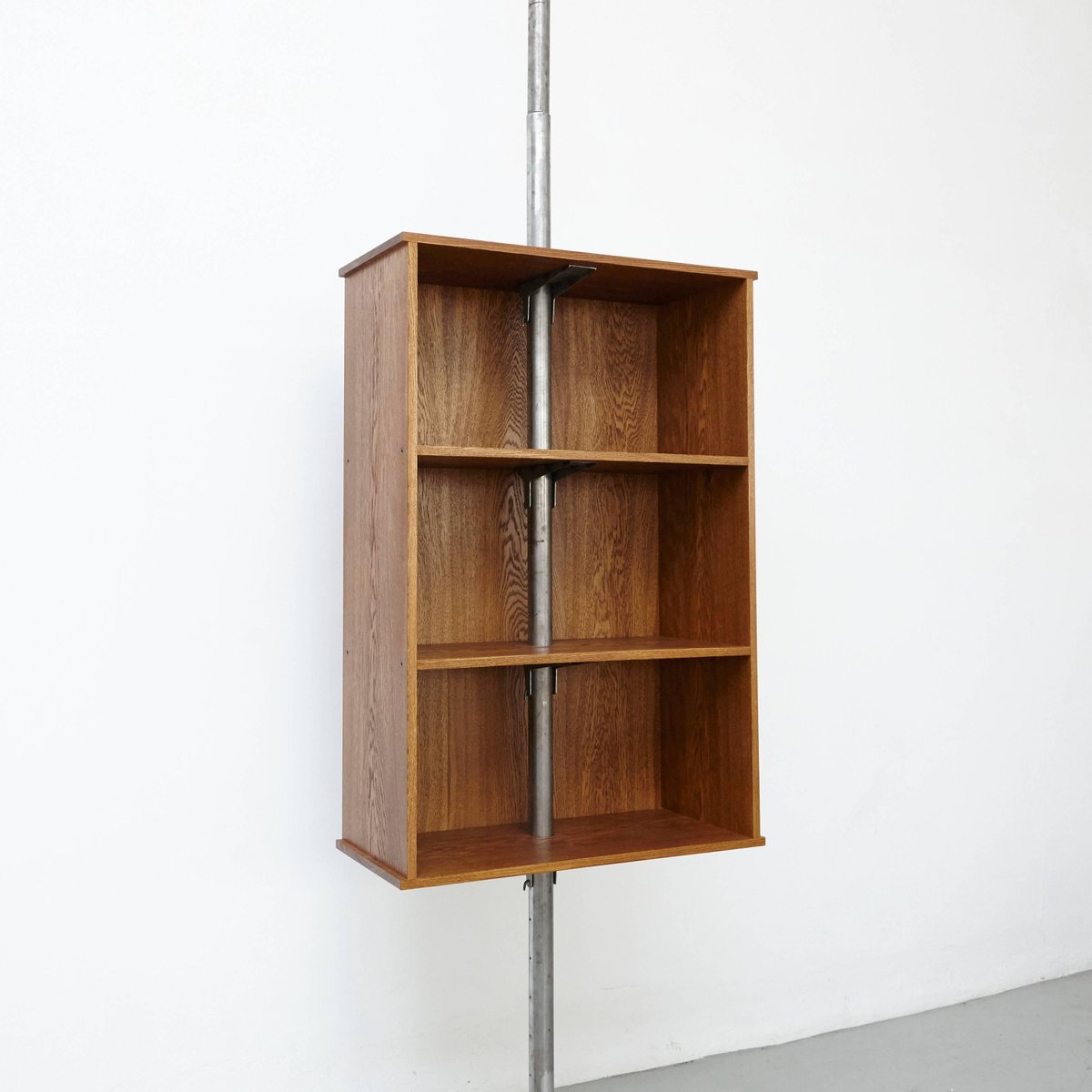 Prototype Bookshelf by Dada