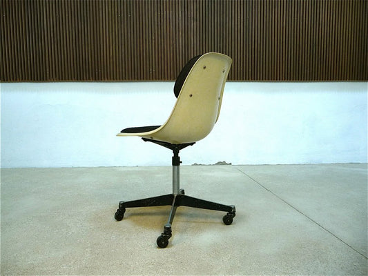 PSC Fiberglass Desk Chair by Charles & Ray Eames for Herman Miller, 1950s