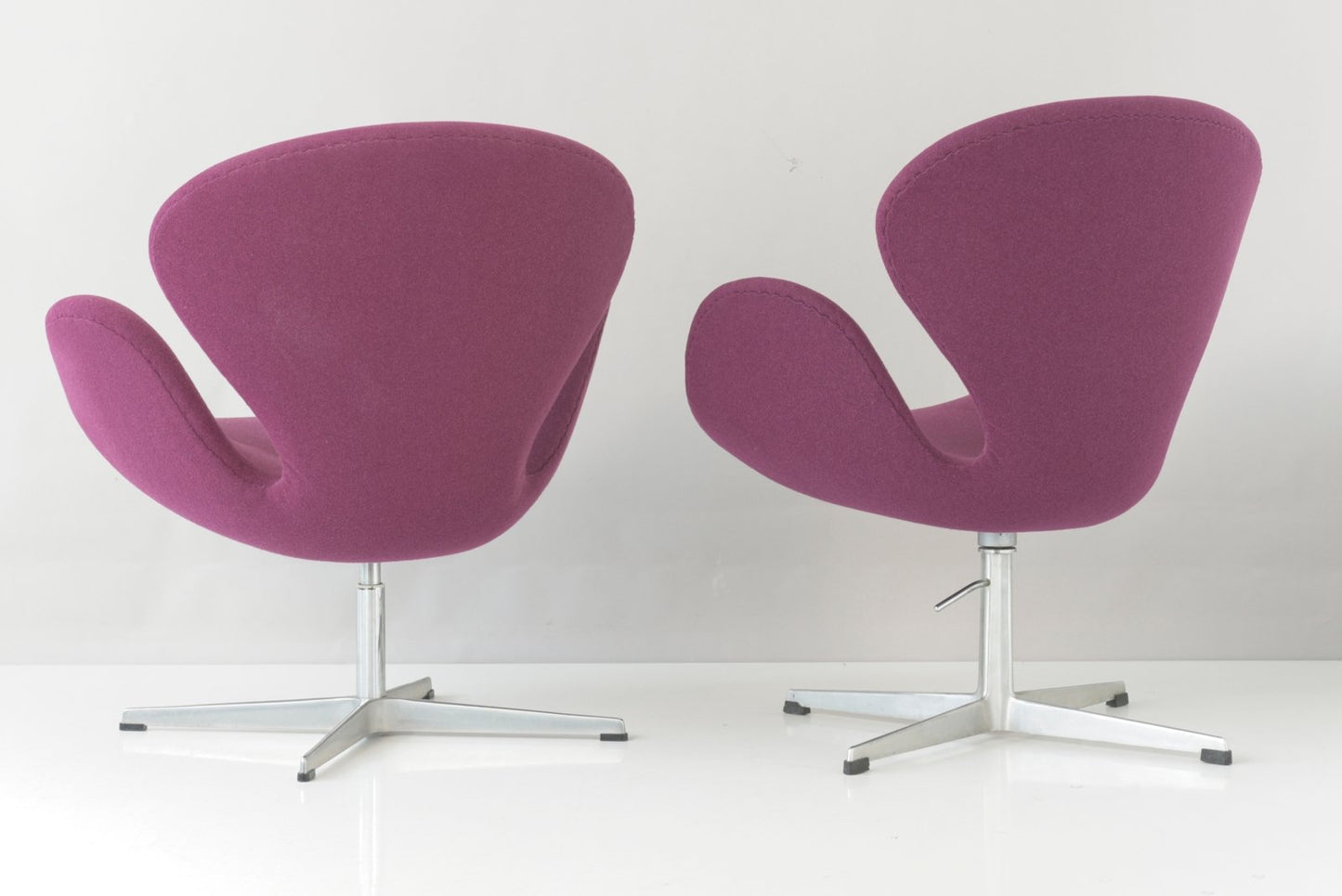 Purple Swan Armchair by Arne Jacobsen for Fritz Hansen, Denmark, 1958