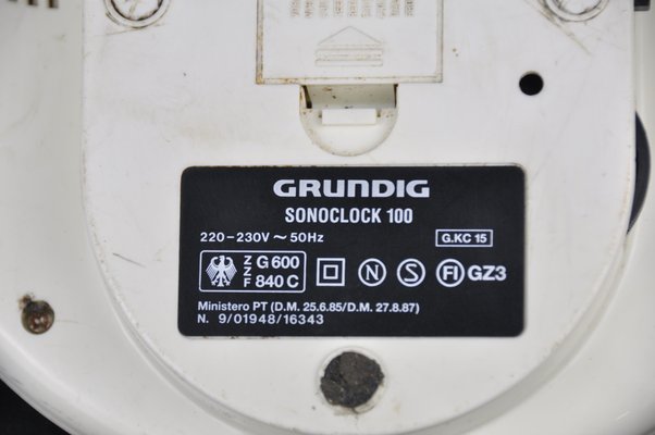 Radio Sonoclock 100 from Grundig, 1970s-ROJ-639344