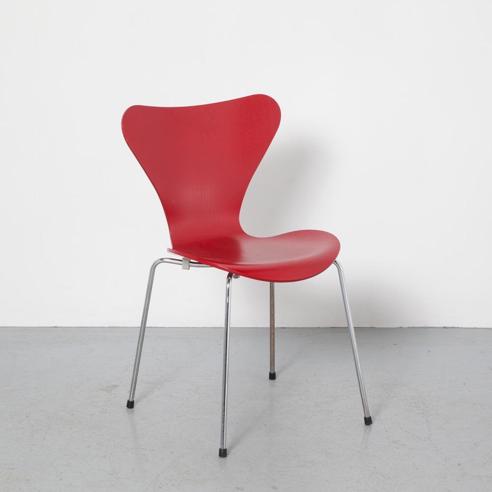 Red Butterfly Chair by Arne Jacobsen for Fritz Hansen