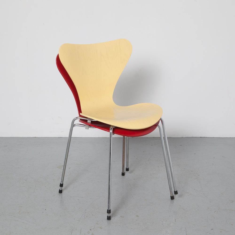 Red Butterfly Chair by Arne Jacobsen for Fritz Hansen