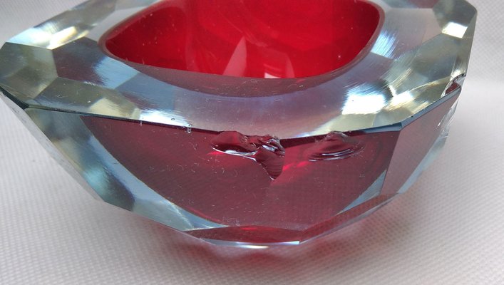 Red Glass Faceted Bowl with Diamond Cut from Mandruzzo Mandruzzato-LCV-1417228