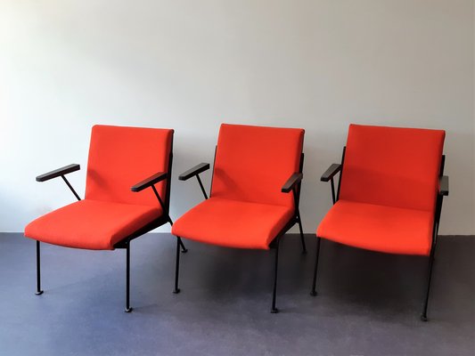 Red Oase Lounge Chair with Armrests by Wim Rietveld for Ahrend De Cirkel-NV-986914