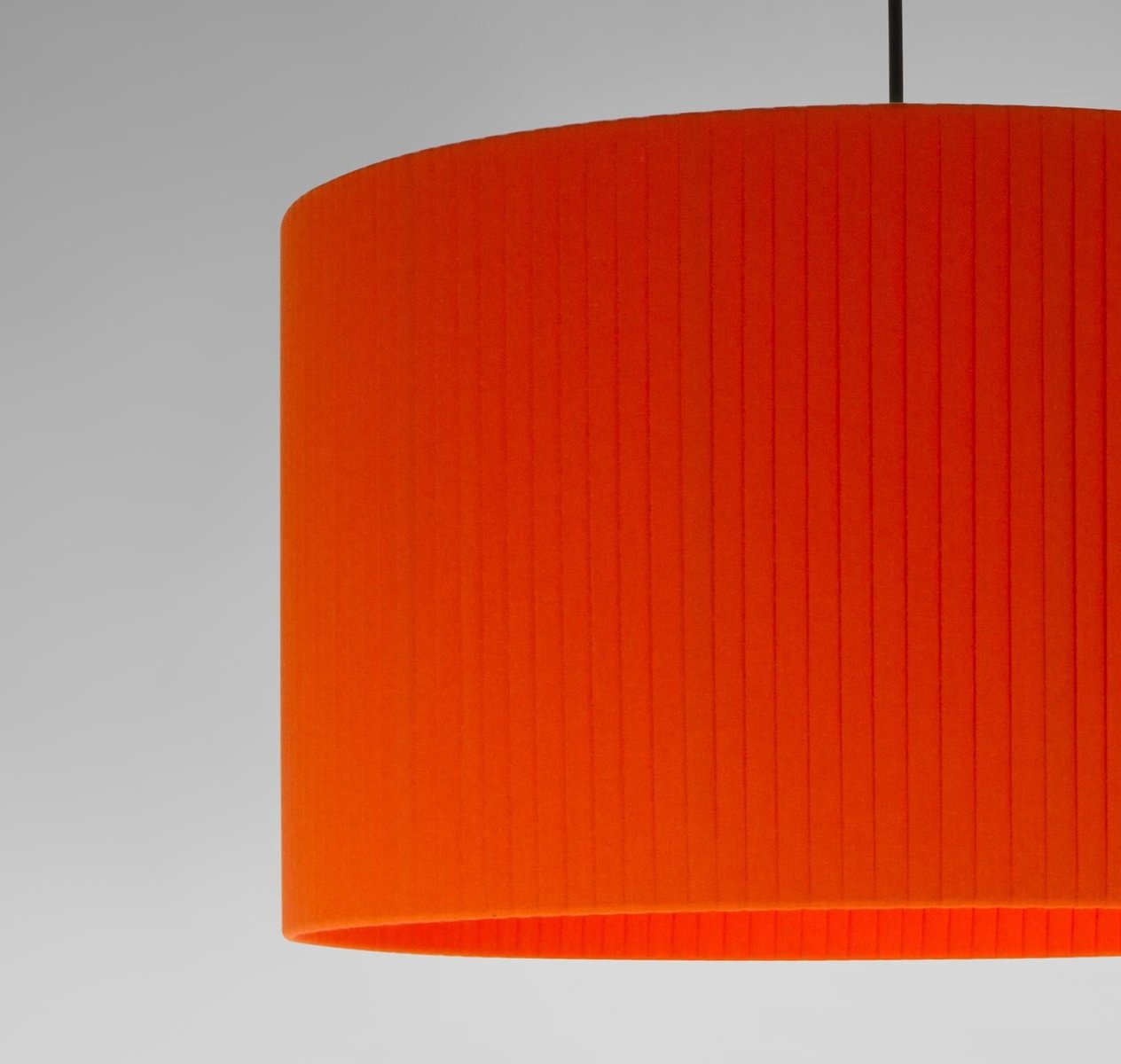 Red Sísísí Cilíndricas GT2 Pendant Lamp by Santa & Cole