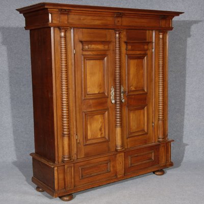 Renaissance / Early Baroque Wardrobe in Walnut, 1670s-DXD-1790236