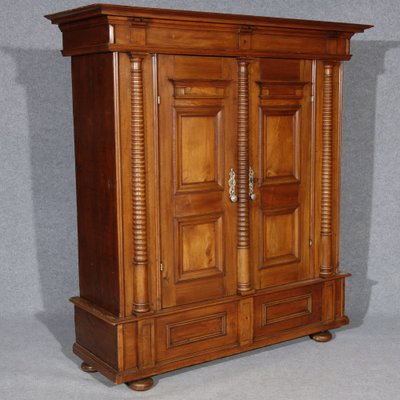 Renaissance / Early Baroque Wardrobe in Walnut, 1670s-DXD-1790236