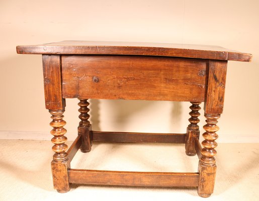 Renaissance Spanish Walnut Occasional Table, 1600s-HPU-1154032