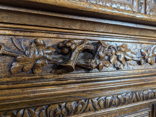 Renaissance Style Hunting Cabinet in Walnut-HLV-2033109