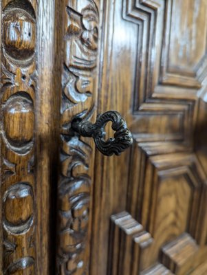 Renaissance Style Hunting Cabinet in Walnut-HLV-2033109