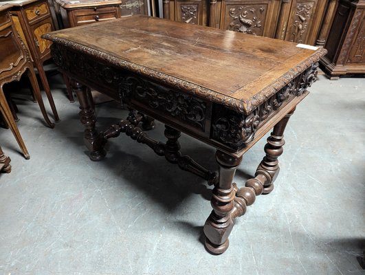 Renaissance Style Table in Walnut-HLV-1819781