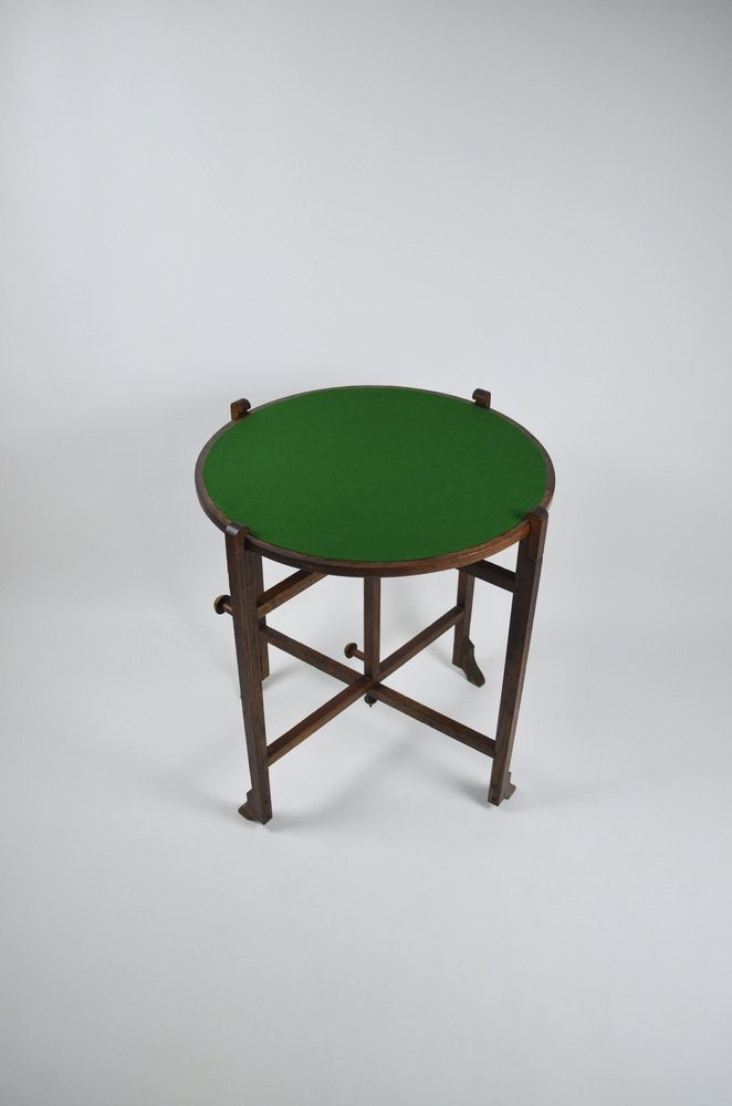 Revertable Round Foldable Coffee Table