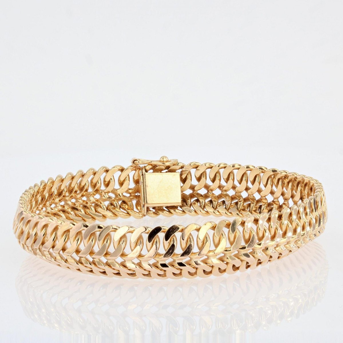 Ribbon Curb Mesh 18 Karat Yellow Gold Bracelet, 1960s