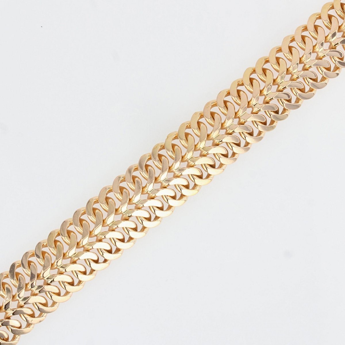 Ribbon Curb Mesh 18 Karat Yellow Gold Bracelet, 1960s