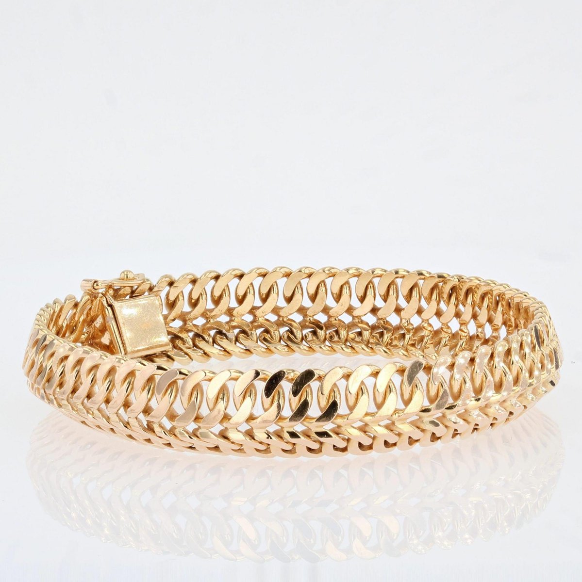 Ribbon Curb Mesh 18 Karat Yellow Gold Bracelet, 1960s