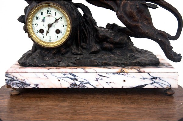 Roaring of the Lion Mantel Clock in Bronze and Marble, France, 1880s-BXB-968020