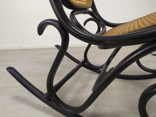 Rocking-Chair by Michael Thonet for Thonet-EAD-1029405