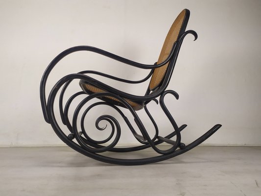 Rocking-Chair by Michael Thonet for Thonet-EAD-1029405